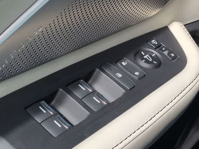 Thumbnail: 2026 Acura RDX - 42