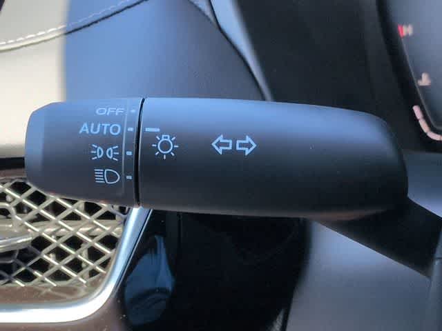 Thumbnail: 2025 Acura ADX - 28