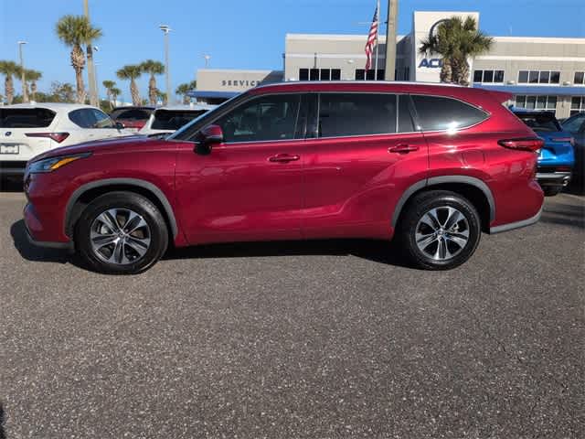 Thumbnail: 2020 Toyota Highlander - 5