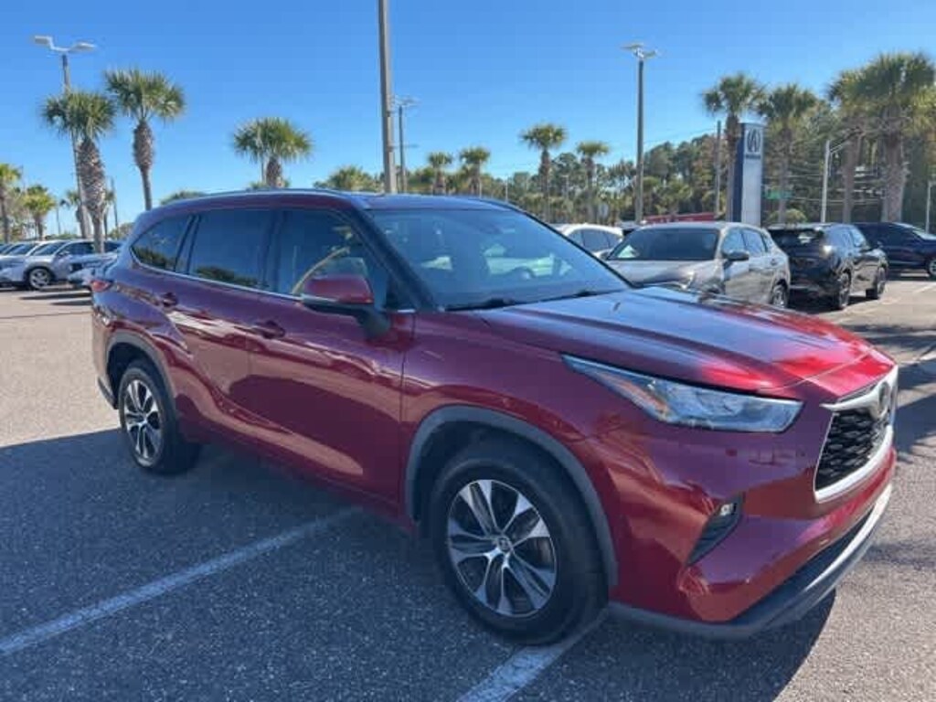 Used 2020 Toyota Highlander XLE SUV
