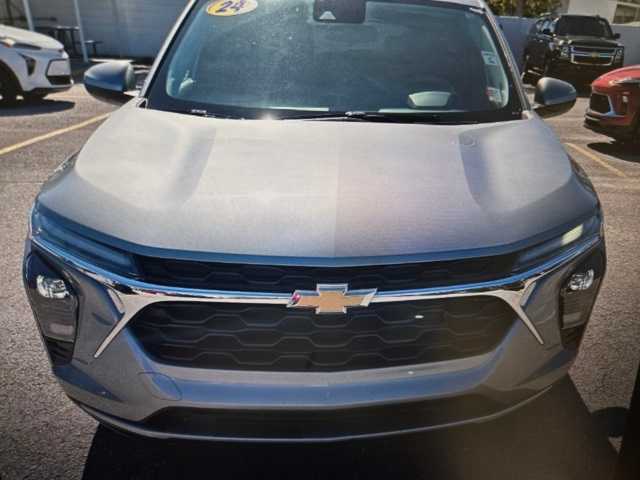 Thumbnail: 2024 Chevrolet Trax - 9