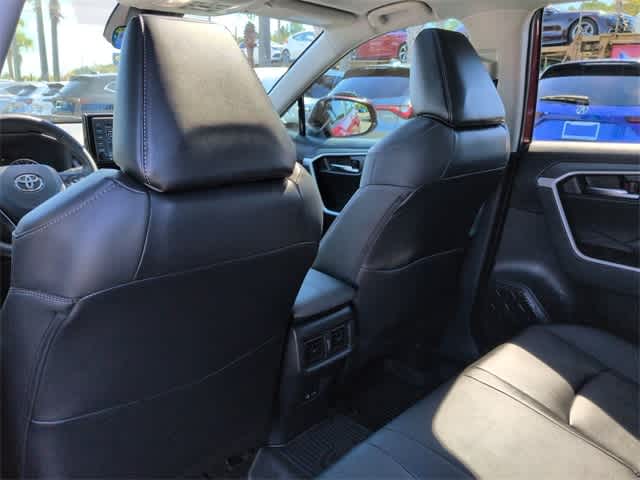 Thumbnail: 2022 Toyota RAV4 - 19