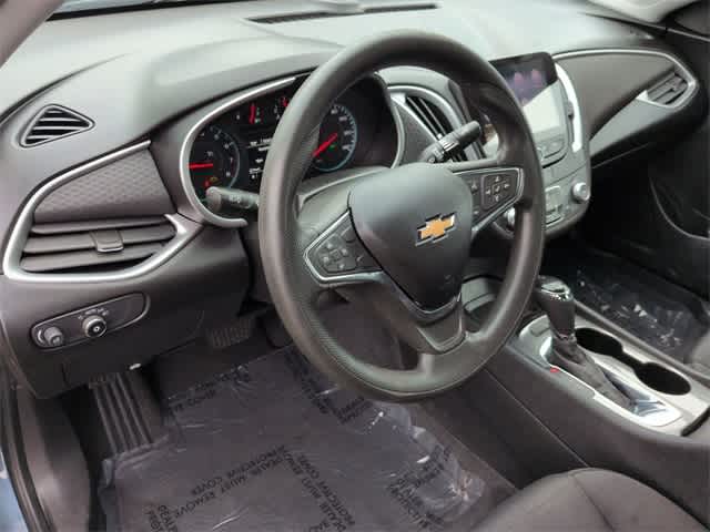 Thumbnail: 2019 Chevrolet Malibu - 10