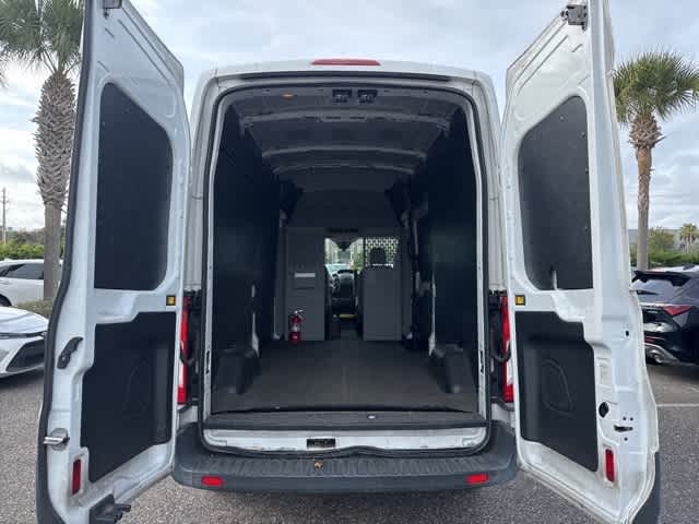 Thumbnail: 2015 Ford Transit Series - 17