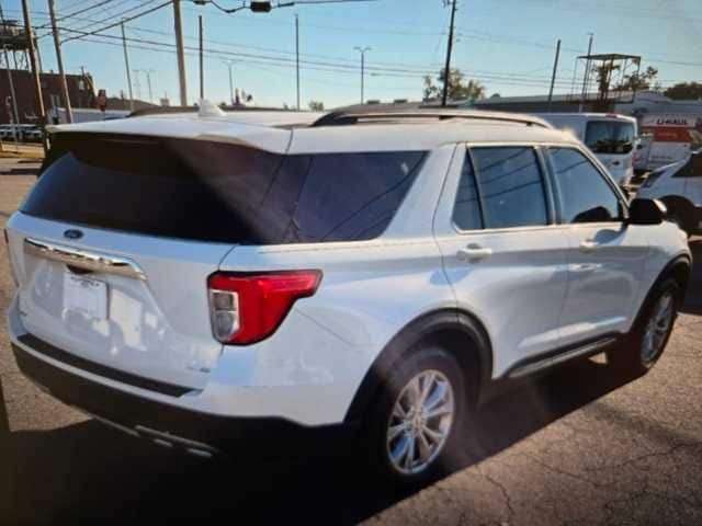 Thumbnail: 2020 Ford Explorer - 4