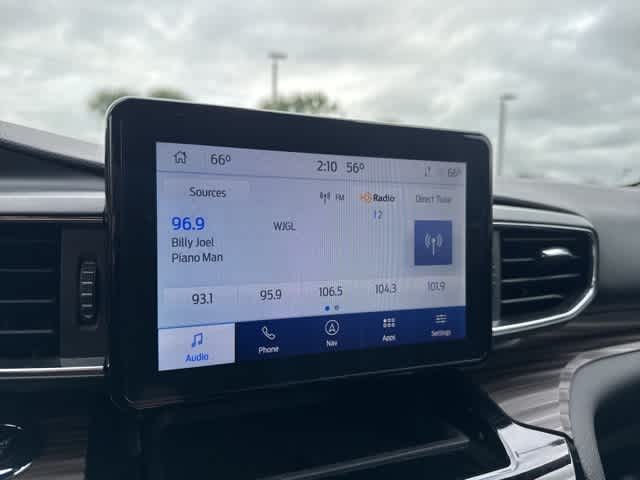 Thumbnail: 2022 Ford Explorer - 22