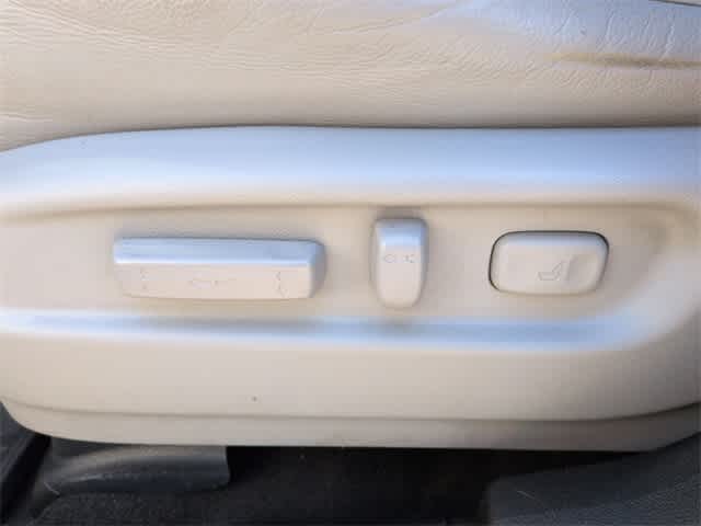 Thumbnail: 2017 Honda Pilot - 18