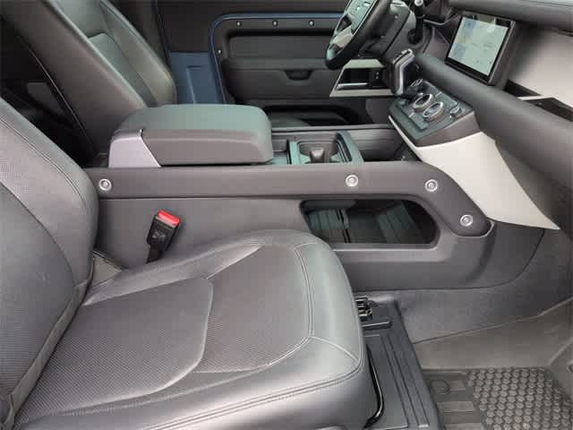 Thumbnail: 2023 Land Rover Defender - 21