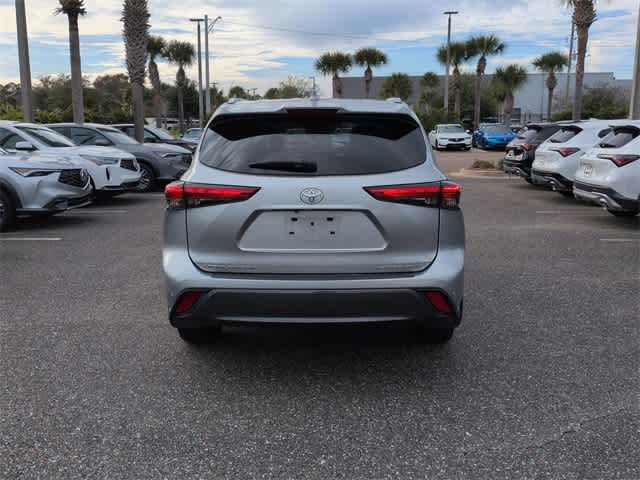 Thumbnail: 2021 Toyota Highlander - 7