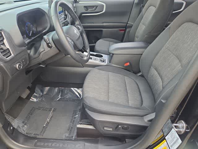 Thumbnail: 2022 Ford Bronco Sport - 17