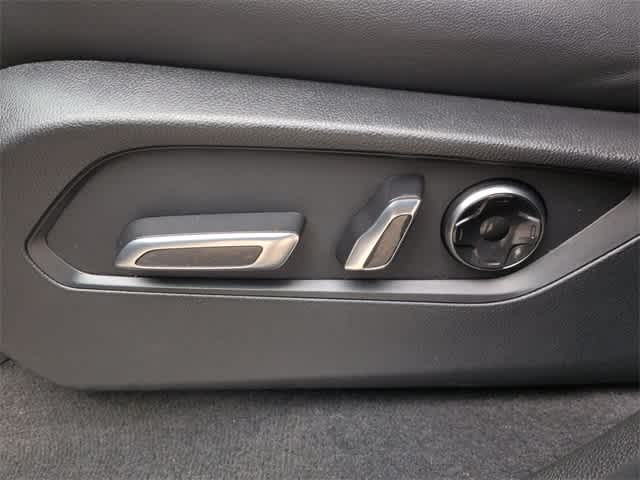 Thumbnail: 2023 Acura MDX - 18