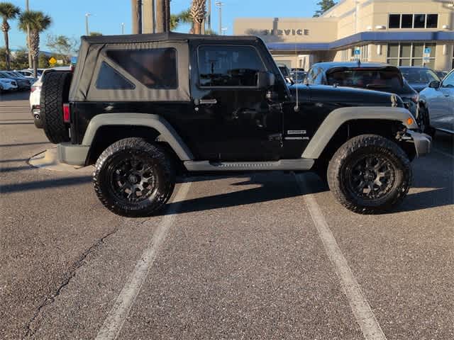 Thumbnail: 2015 Jeep Wrangler - 9