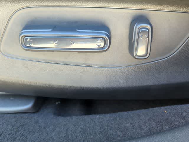 Thumbnail: 2025 Acura ADX - 18