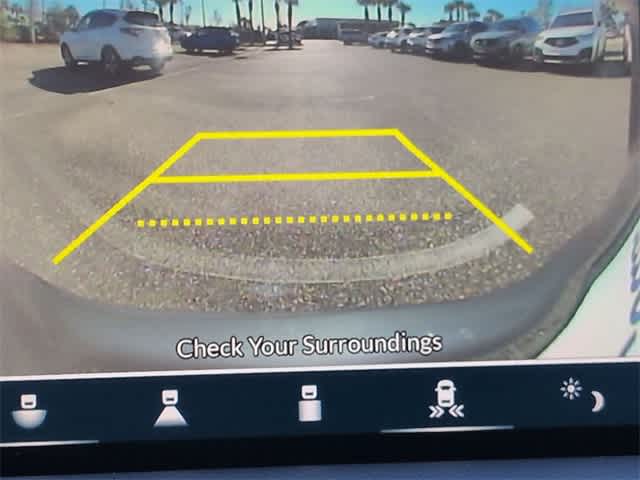 Thumbnail: 2025 Acura RDX - 32