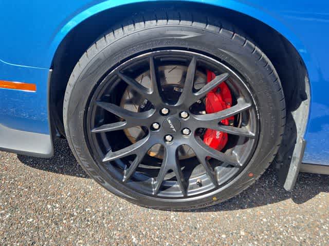 Thumbnail: 2015 Dodge Challenger - 14