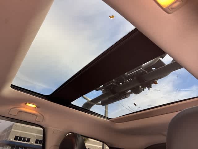 Thumbnail: 2017 Nissan Pathfinder - 16