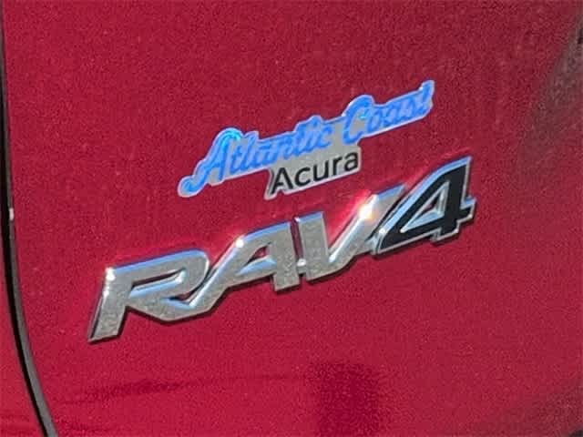 Thumbnail: 2022 Toyota RAV4 - 13