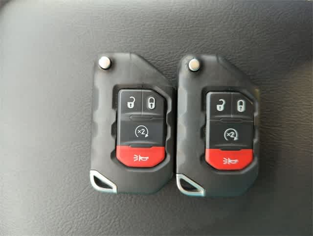 Thumbnail: 2022 Jeep Wrangler - 36