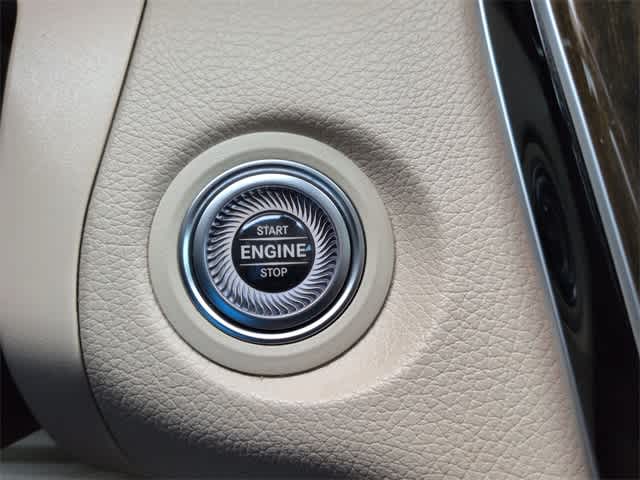 Thumbnail: 2022 Mercedes-Benz GLC - 36