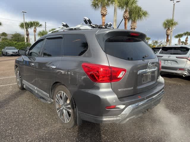Thumbnail: 2017 Nissan Pathfinder - 3