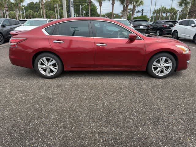 Thumbnail: 2014 Nissan Altima - 13