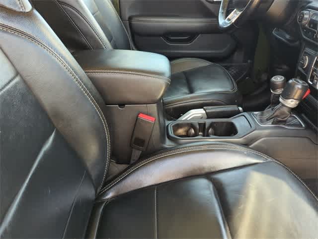 Thumbnail: 2021 Jeep Wrangler - 22