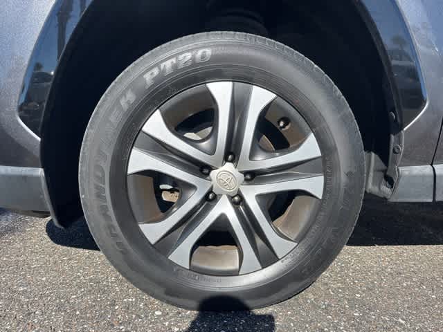 Thumbnail: 2022 Toyota RAV4 - 9