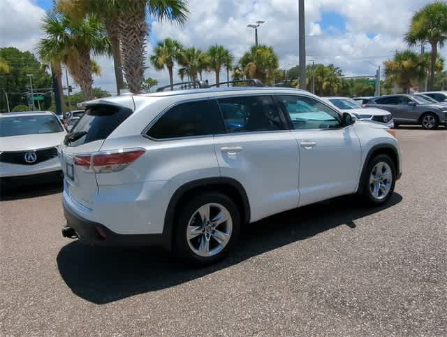 Thumbnail: 2016 Toyota Highlander - 8