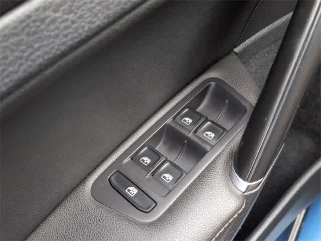 Thumbnail: 2021 Volkswagen Golf - 40