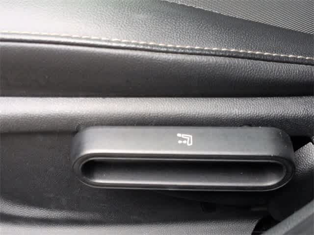 Thumbnail: 2015 MINI Cooper Hardtop - 18