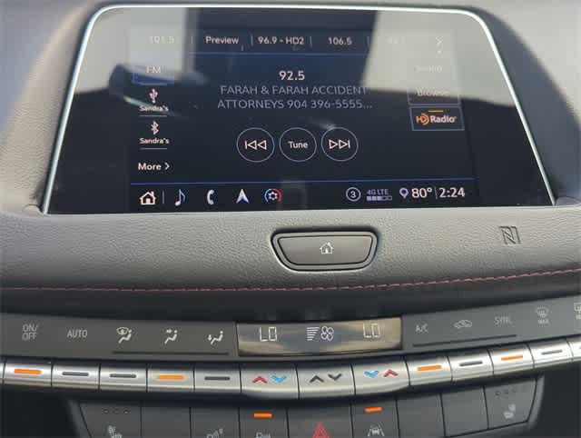Thumbnail: 2020 Cadillac XT4 - 30