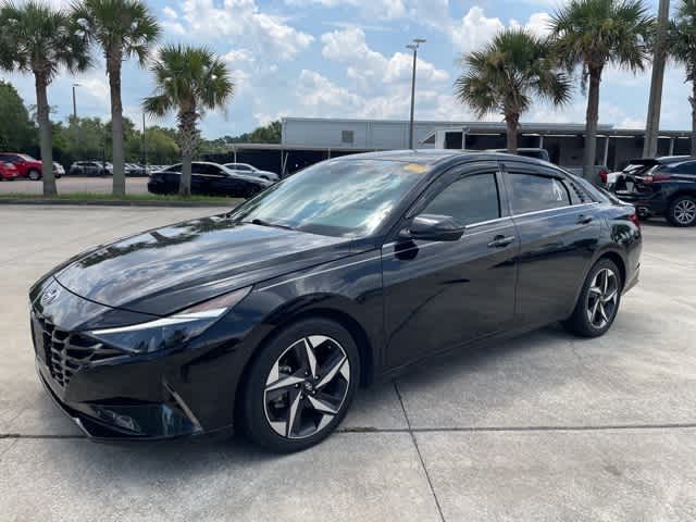 Thumbnail: 2022 Hyundai Elantra - 4