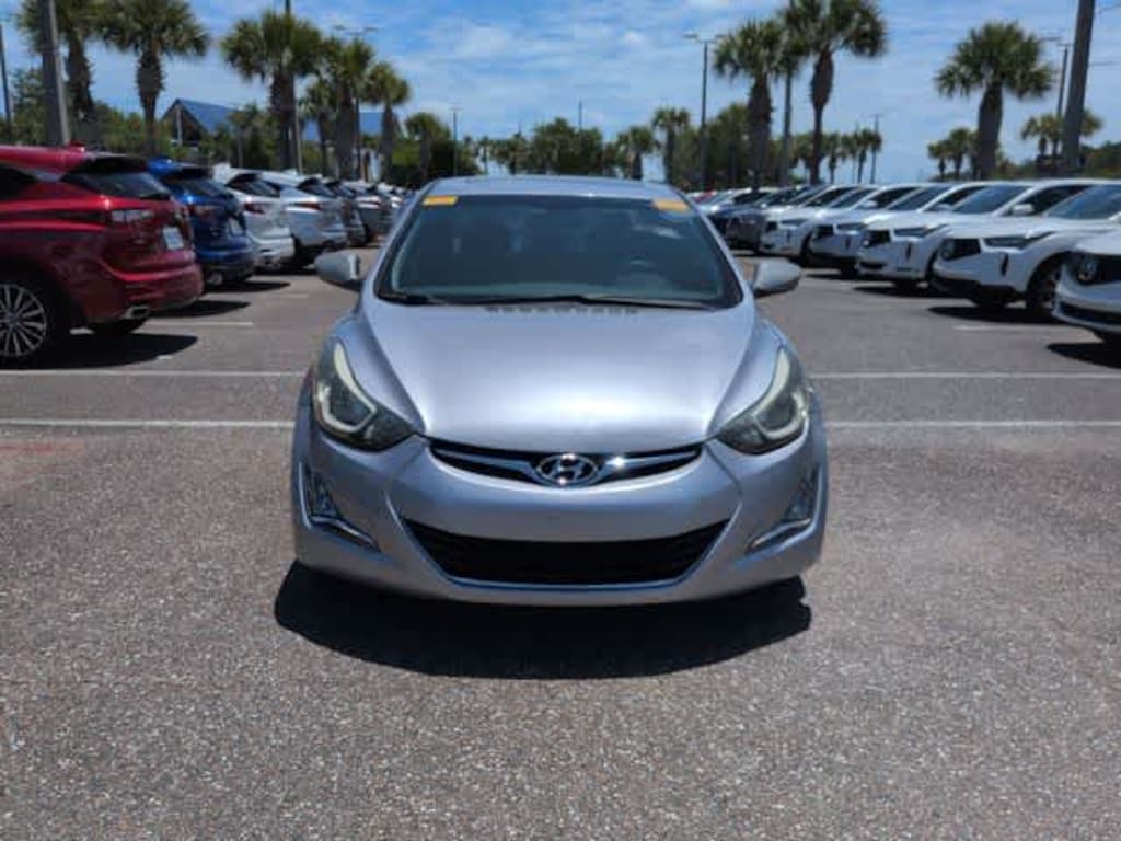 Used 2015 Hyundai Elantra SE Sedan