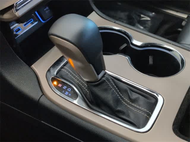 Thumbnail: 2016 Jeep Grand Cherokee - 32