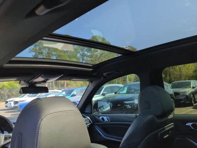 Thumbnail: 2021 BMW X5 - 23