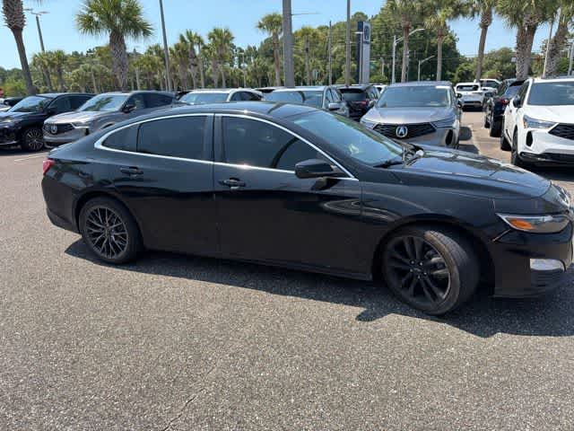 Thumbnail: 2020 Chevrolet Malibu - 10
