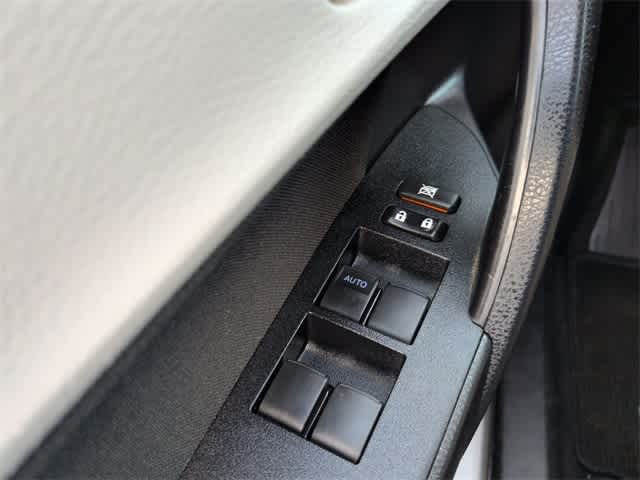 Thumbnail: 2016 Toyota Corolla - 38