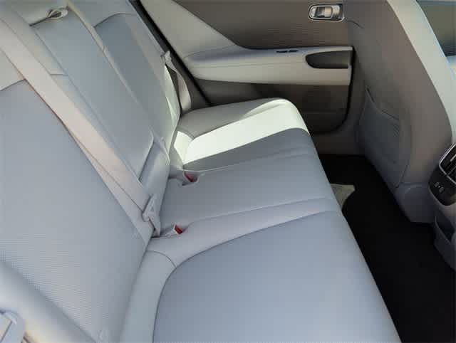 Thumbnail: 2023 Hyundai Ioniq 6 - 21