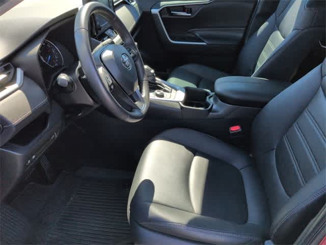 Thumbnail: 2022 Toyota RAV4 - 17