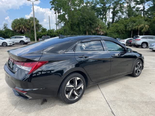Thumbnail: 2022 Hyundai Elantra - 2
