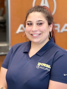 Staff member Maris Porro from ID_9b349cd8f649