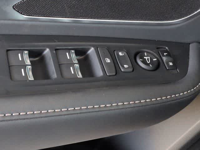 Thumbnail: 2026 Acura RDX - 41