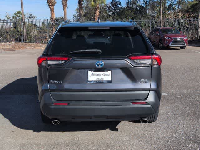 Thumbnail: 2021 Toyota RAV4 - 7