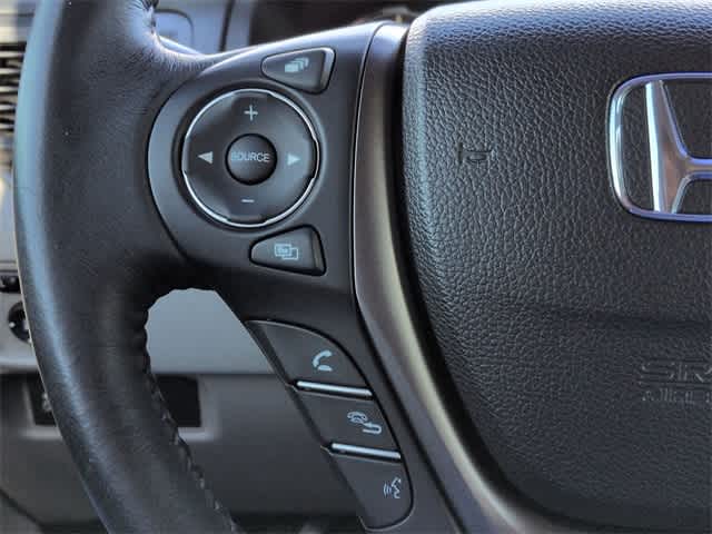 Thumbnail: 2017 Honda Pilot - 26