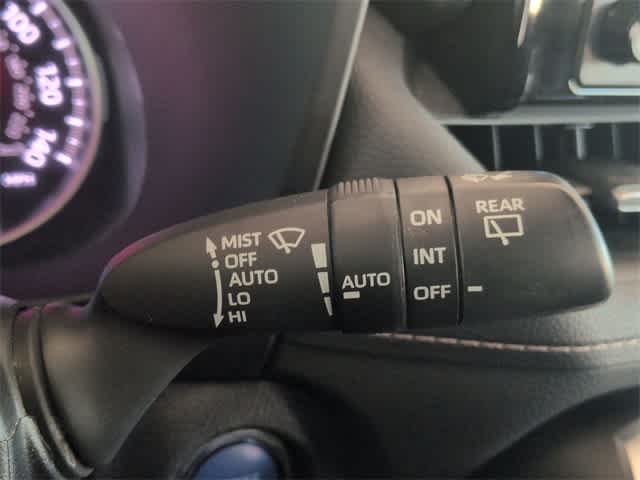 Thumbnail: 2021 Toyota RAV4 - 28