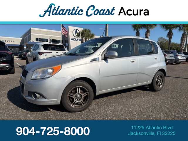 2011 Chevrolet Aveo5 1LT's photo