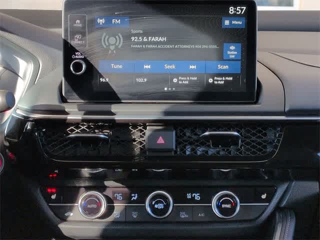 Thumbnail: 2025 Acura ADX - 30