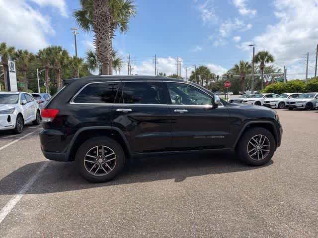 Thumbnail: 2017 Jeep Grand Cherokee - 16
