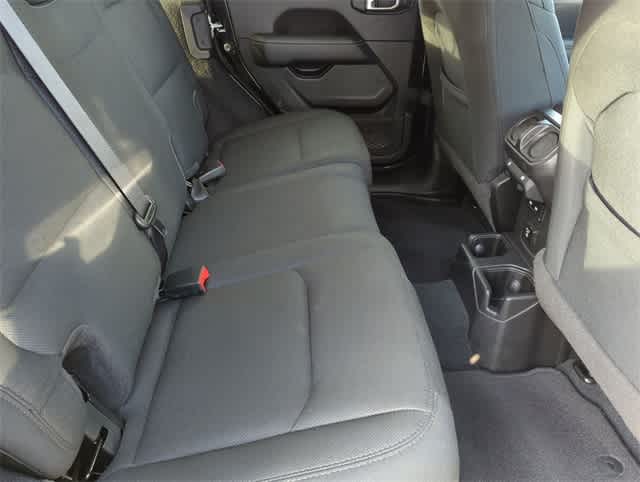 Thumbnail: 2022 Jeep Wrangler - 21