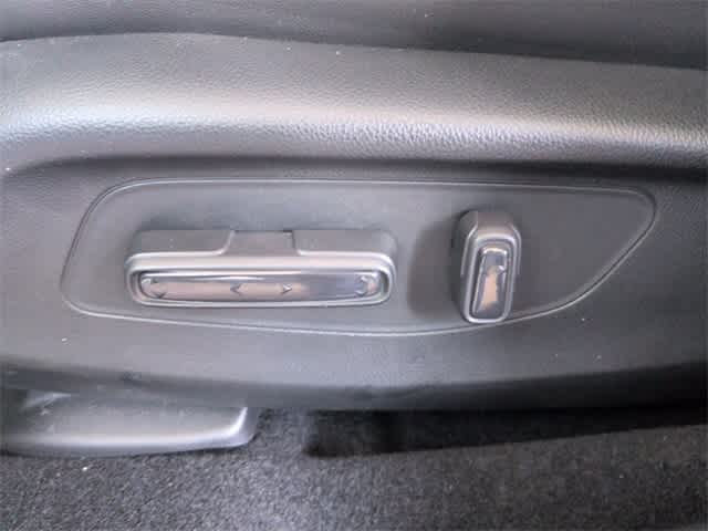 Thumbnail: 2025 Acura ADX - 18